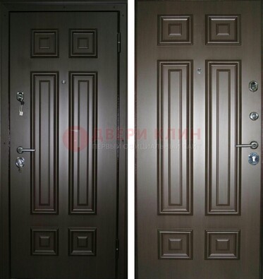 Темная металлическая дверь с МДФ ДМ-136 в квартиру в Омске
