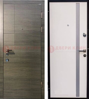 Входная дверь Серая стальная МДФ с белой стеклянной вставкой внутри ДМ-266