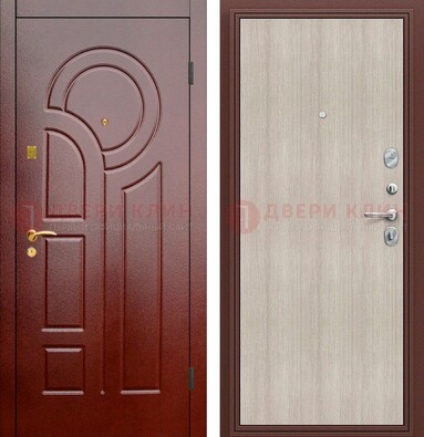 Красная металлическая дверь с МДФ панелями ДМ-368
