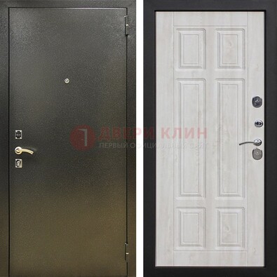 Входная темно-серая дверь с порошковым напылением и МДФ с филенкой ДП-302