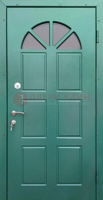 Зеленая стальная дверь со стеклом для дома ДС-28