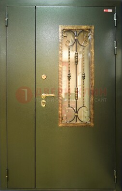 Стальная дверь со стеклом и ковкой ДСК-29 для квартиры в Шатуре