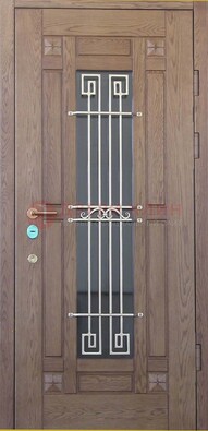 Стандартная железная дверь со стеклом темным и ковкой ДСК-5 в Ростове-На-Дону
