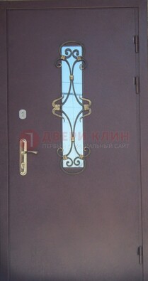 Металлическая дверь со стеклом и ковкой ДСК-77 в панельный дом в Чебоксарах