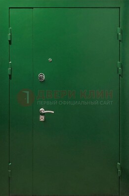 Зеленая распашная тамбурная дверь Порошок ДТМ-47 в Сланцы