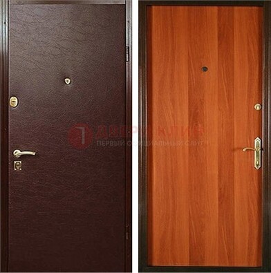 Коричневая металлическая дверь с винилискожей ДВ-20 в Химках
