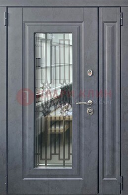 Серая стальная дверь Винорит со стеклом и ковкой ПЛ-29 в Омске